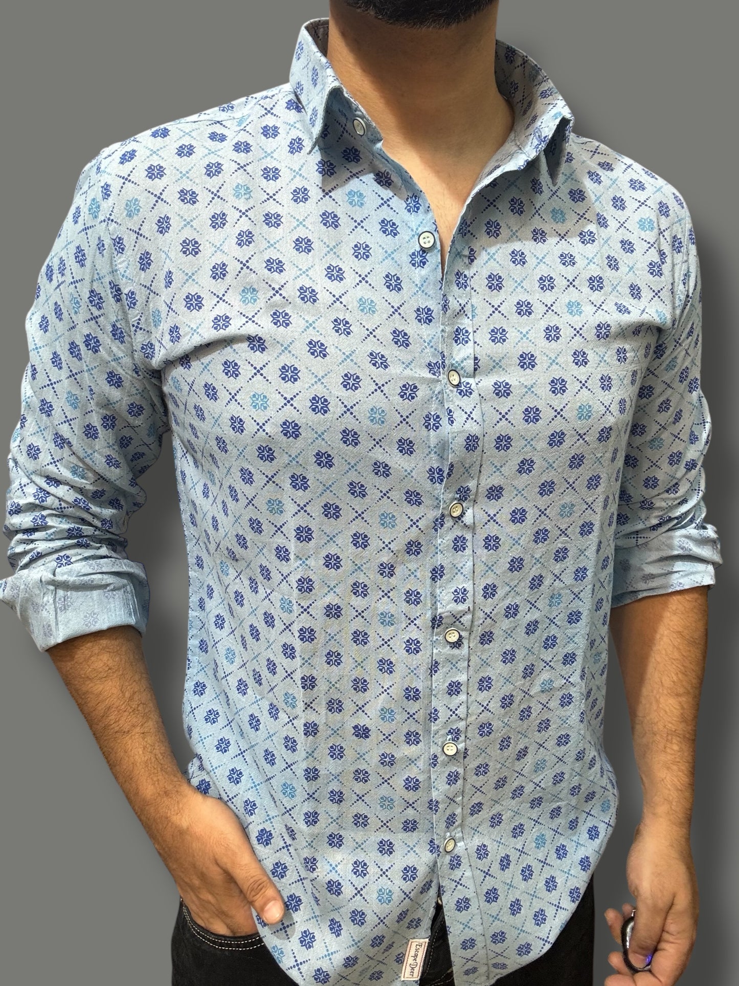 Escape Deer Shirt (L) ED1312  R59 S4